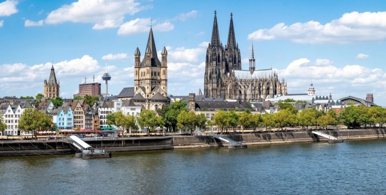 cologne_cathedral_skyline_rhine_3840_16x9